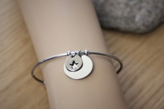 Bracelet jonc en acier inoxydable breloque médailles à graver et étoile 