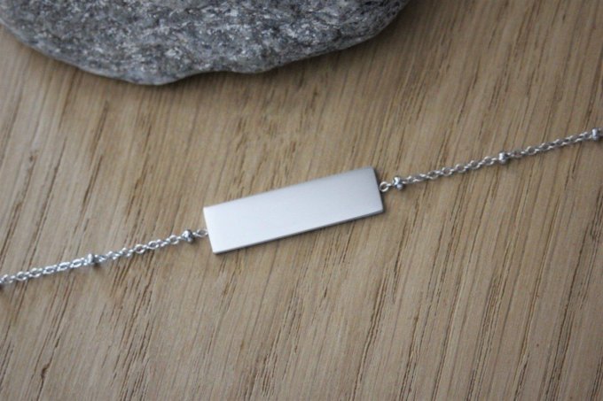 Bracelet acier inoxydable plaque motif léopard au recto, à graver au verso