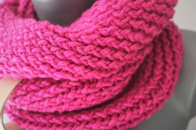 Snood - écharpe en laine rose fuchsia 