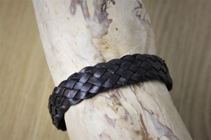 Bracelet cuir tressé marron fermoir acier 