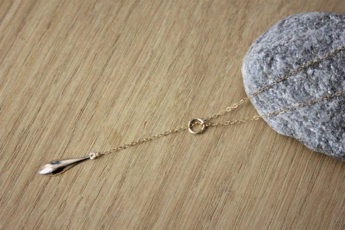 Collier cravate en or Gold Filled pendentif anneau et goutte