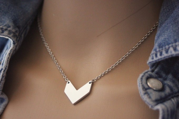 Collier chevron en acier inoxydable  - Copie