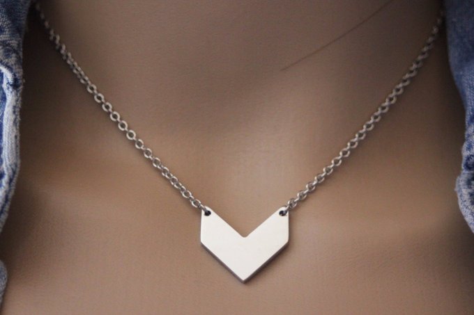 Collier chevron en acier inoxydable  - Copie