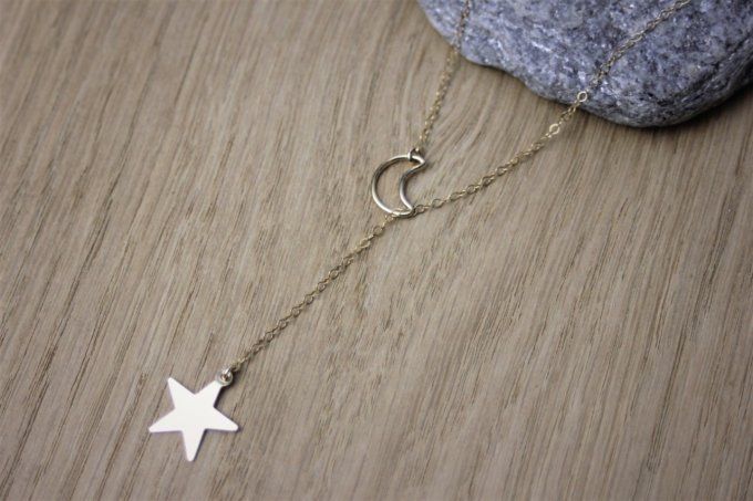 Collier cravate en or Gold Filled pendentif lune et étoile