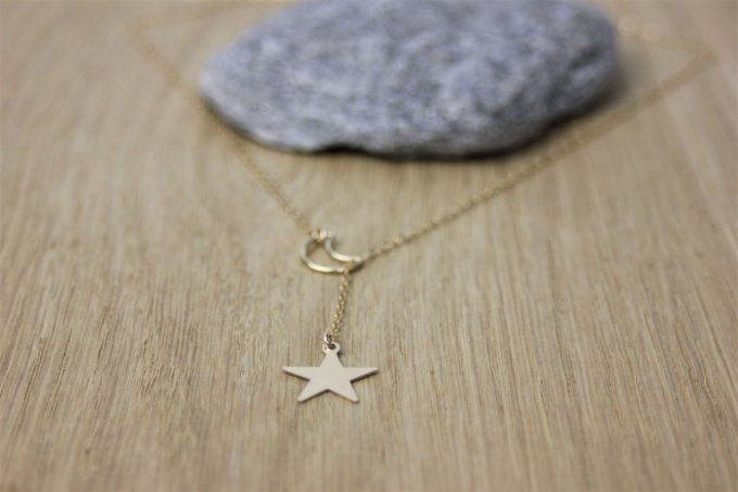 Collier cravate en or Gold Filled pendentif lune et étoile