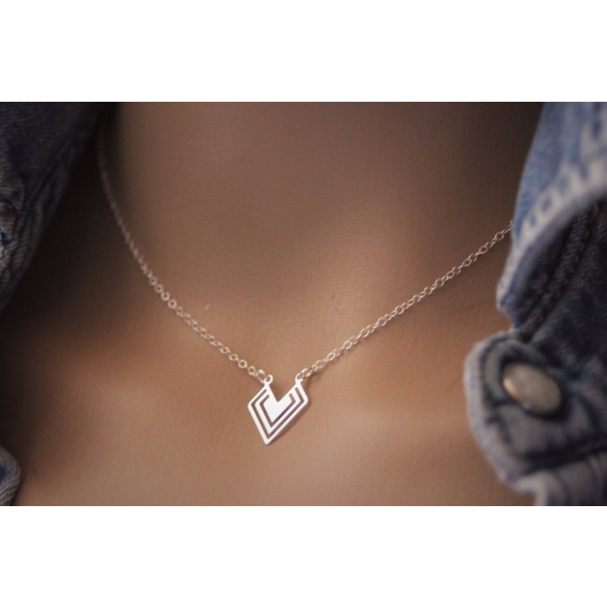 collier triangle en argent