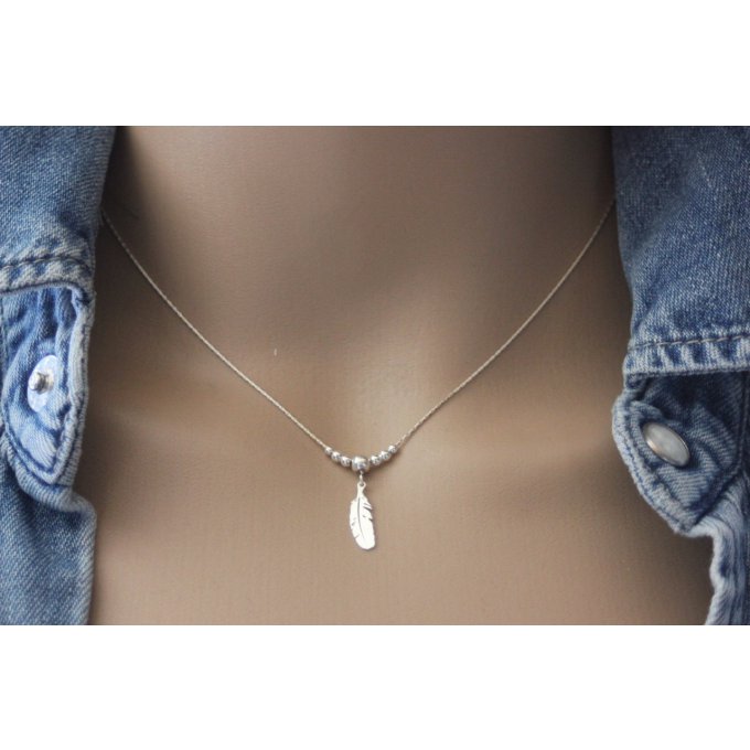 Collier argent massif pendentif perles et plume