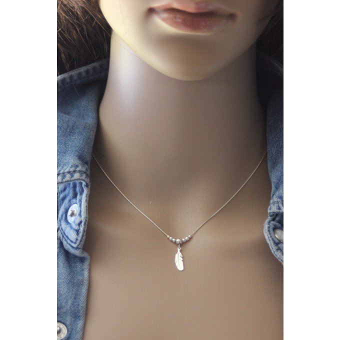 Collier argent massif pendentif perles et plume