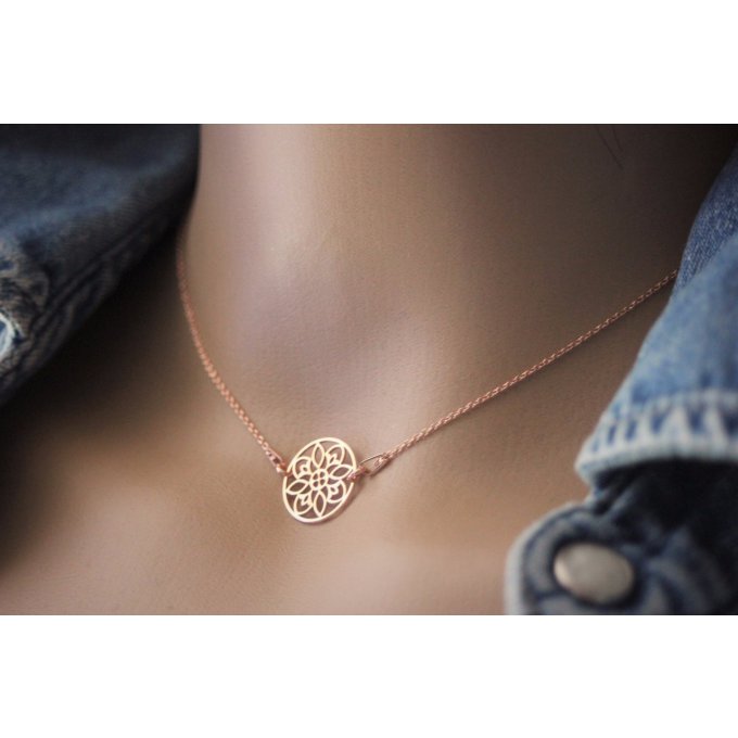 Collier or rose pendentif rosace - collier mandala