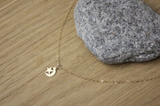 Collier pendentif étoile et lune en or Gold Filled 