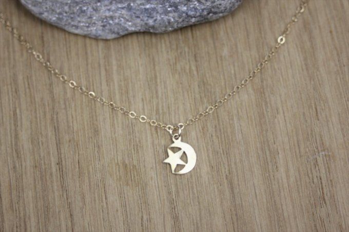 Collier pendentif étoile et lune en or Gold Filled 