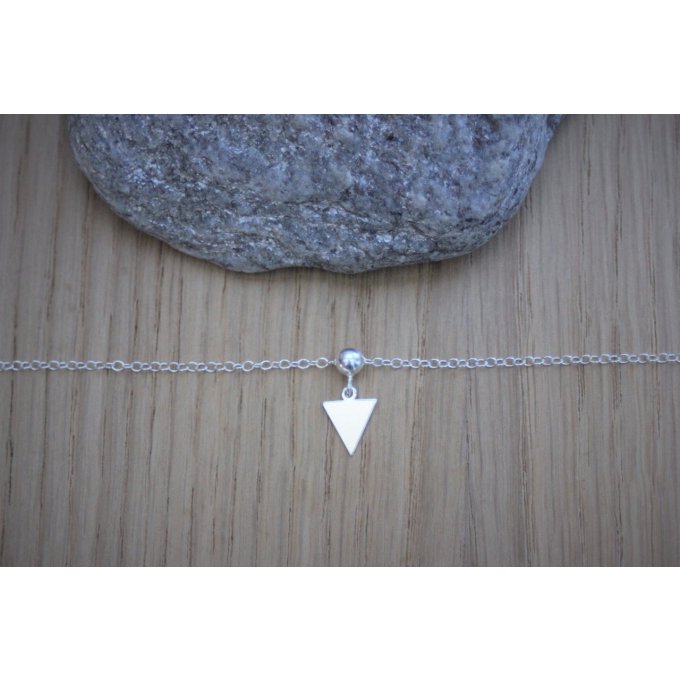 Collier argent massif petite médaille triangle