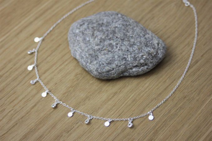 Collier argent massif petites pastilles et zircons