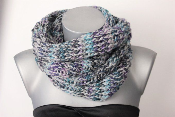 Echarpe Snood en laine dégradé de gris, bleu et violet