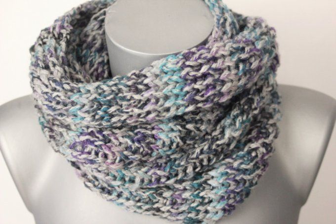 Echarpe Snood en laine dégradé de gris, bleu et violet