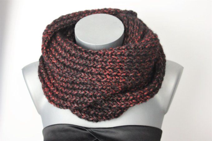 Echarpe Snood laine noir et rouge 