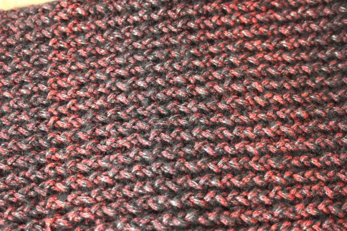 Echarpe Snood laine noir et rouge 
