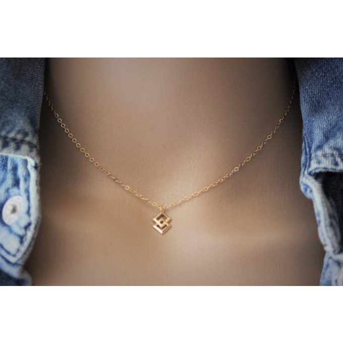 Collier pendentif géométrique 2 carrés en or Gold Filled