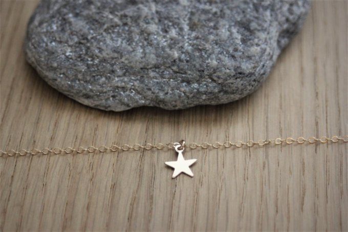 Collier pendentif petite étoile en or Gold Filled