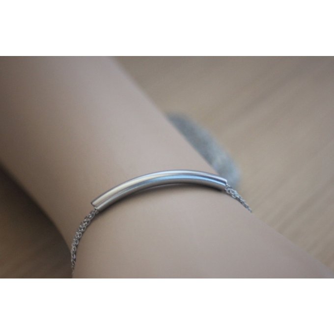 Bracelet 3 chaines et perle tube en acier inoxydable