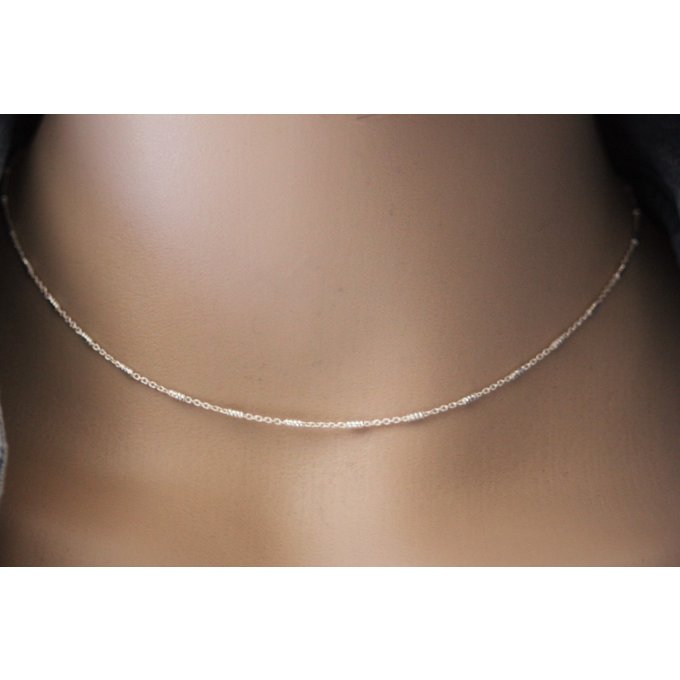 Collier argent chaine avec petits tubes torsadés