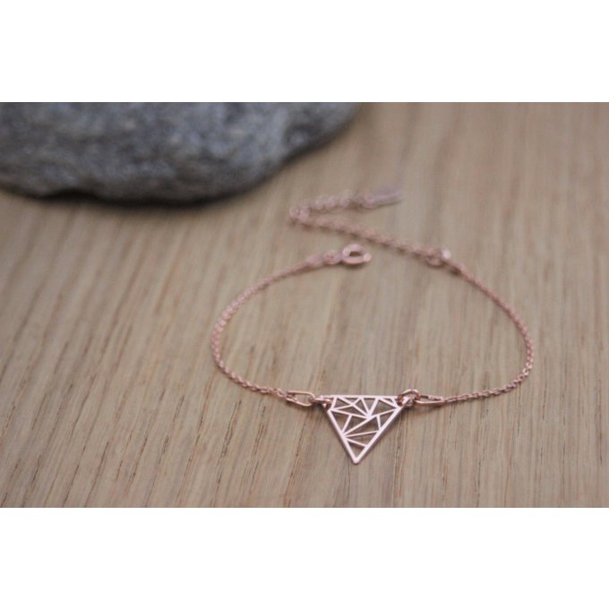 Bracelet or rose triangle graphique