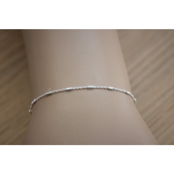 Bracelet argent chaine avec petits tubes torsadés