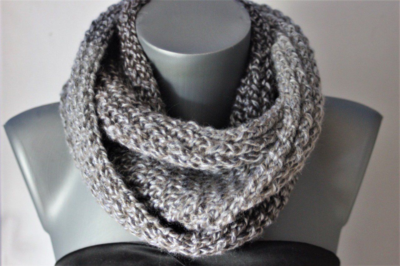 Snood - écharpe en laine chinée gris foncé et gris clair
