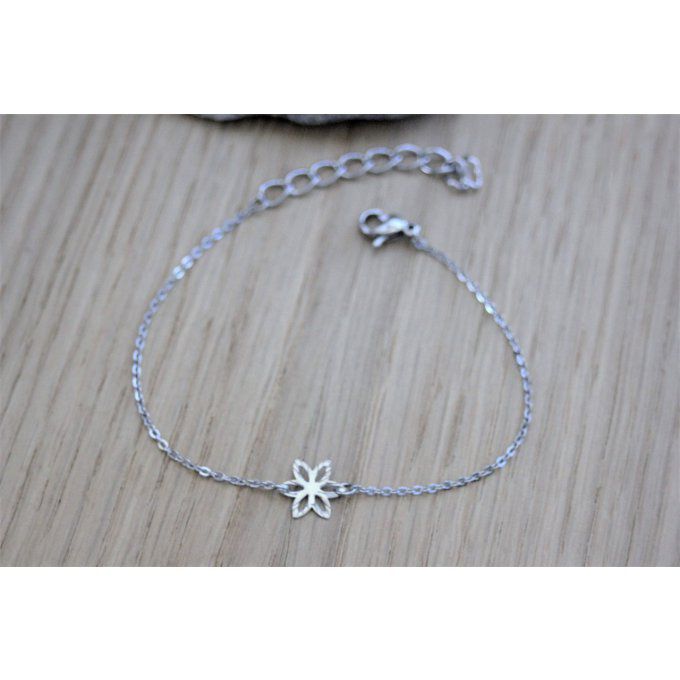 Bracelet petite fleur en acier inoxydable