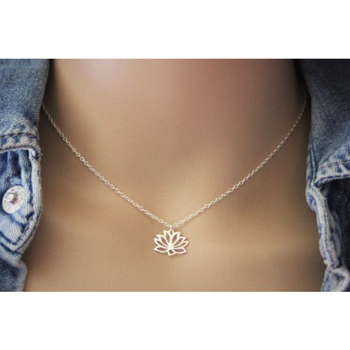 Collier argent massif fleur de lotus