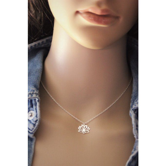 Collier argent massif fleur de lotus