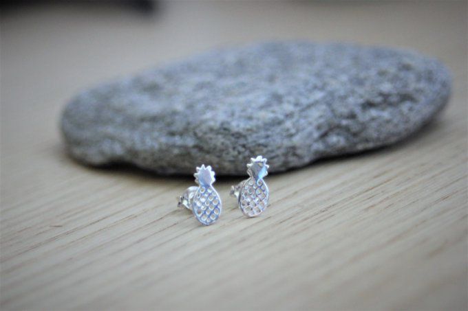 Boucles d'oreilles minimalistes ananas en argent massif