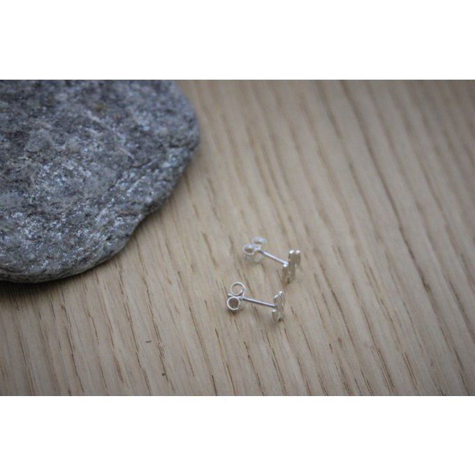 Boucles d'oreilles minimalistes cactus en argent massif