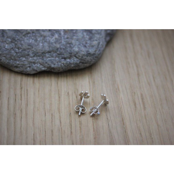 Boucles d'oreilles minimalistes cactus en argent massif