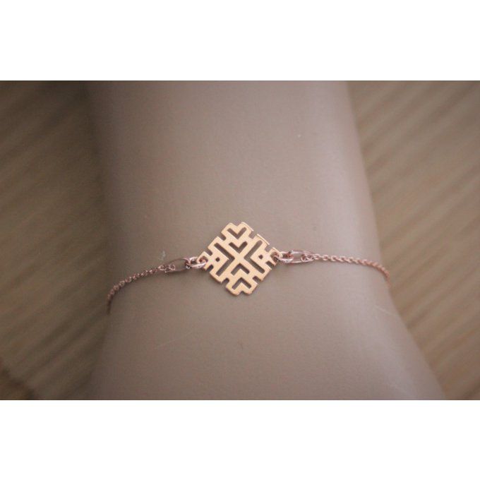 Bracelet or rose ethnique géométrique