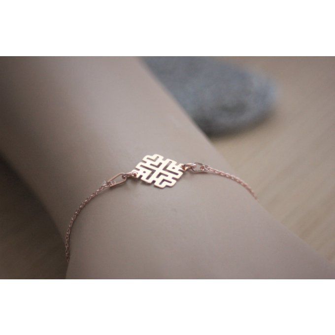 Bracelet or rose ethnique géométrique