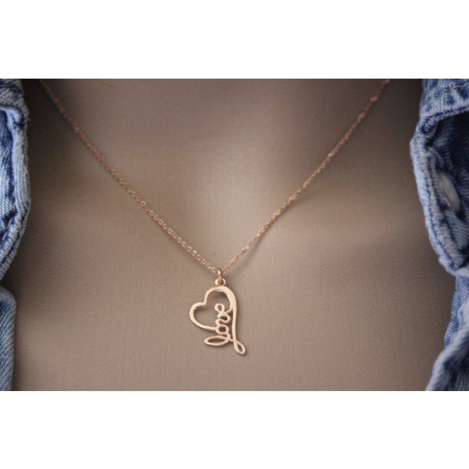 Collier or rose pendentif coeur avec inscription Love