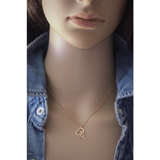 Collier or rose pendentif coeur avec inscription Love