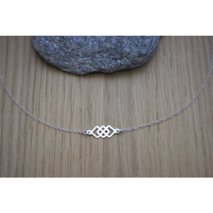 Collier argent massif 3 carrés enlacés