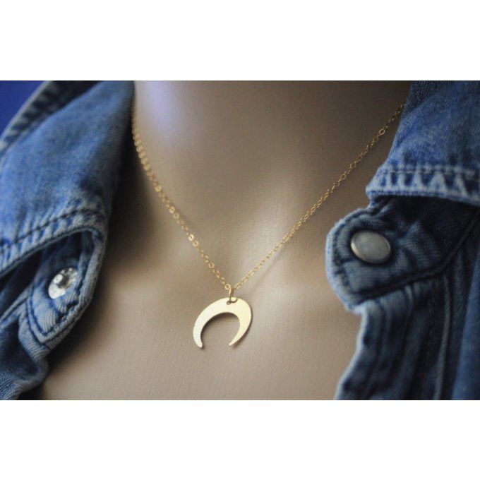 Collier corne demi-lune en or Gold Filled