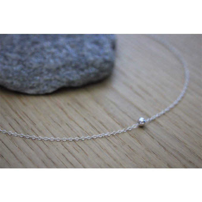 Collier argent massif avec 1 perle boule lisse