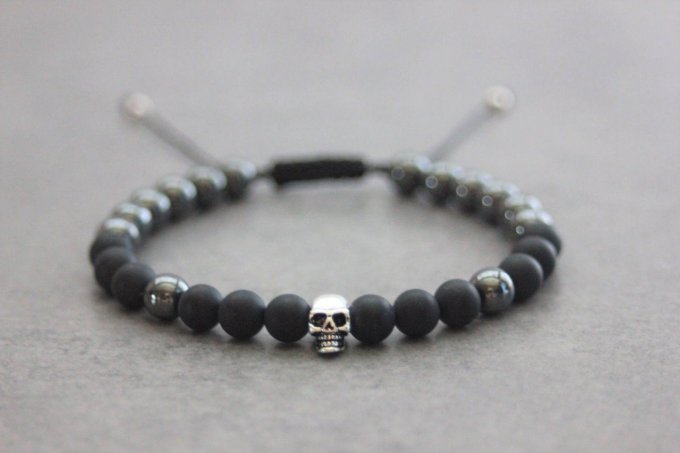 Bracelet perles onyx mat et hématite et tête de mort argent 925