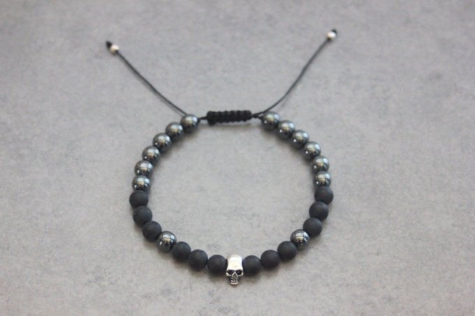 Bracelet perles onyx mat et hématite et tête de mort argent 925