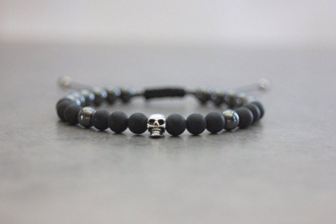 Bracelet perles onyx mat et hématite et tête de mort argent 925