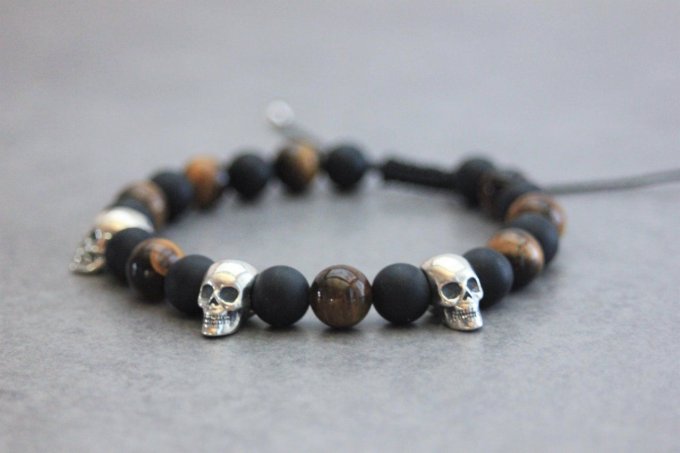 Bracelet perles onyx mat, oeil de tigre et 3 têtes de mort argent 925