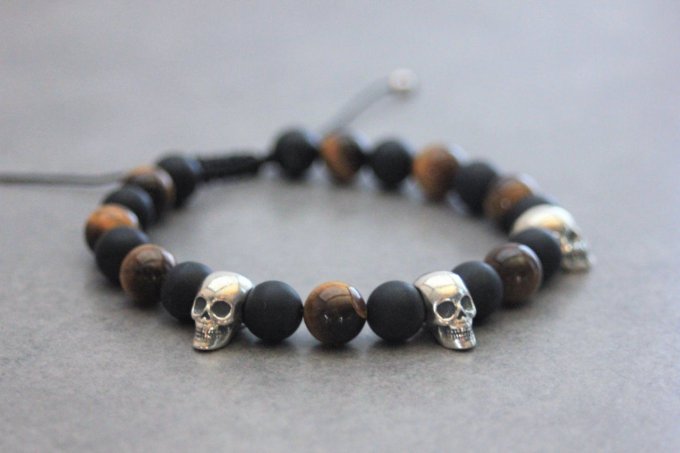 Bracelet perles onyx mat, oeil de tigre et 3 têtes de mort argent 925