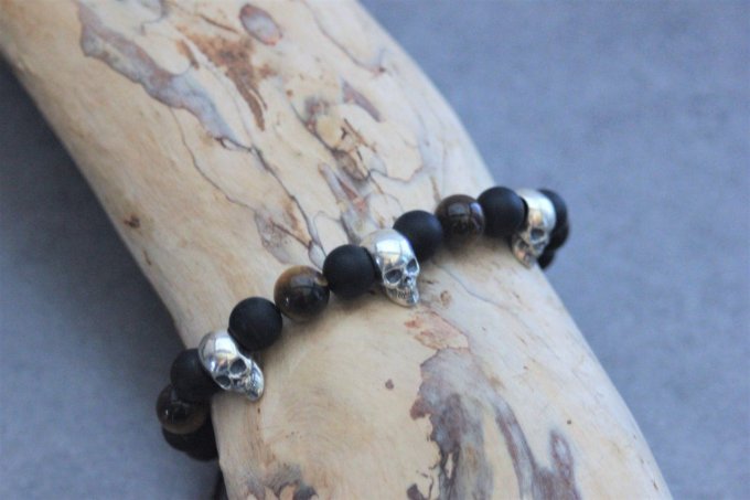Bracelet perles onyx mat, oeil de tigre et 3 têtes de mort argent 925