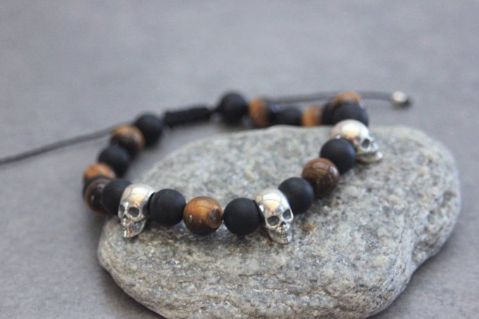 Bracelet perles onyx mat, oeil de tigre et 3 têtes de mort argent 925