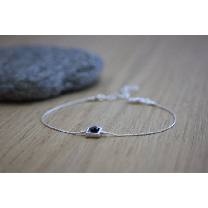 Bracelet argent massif pendentif carré avec cristal Swarovski noir