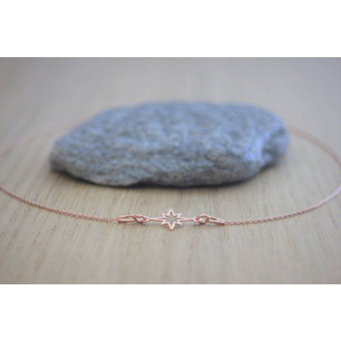 Collier étoile en or rose 